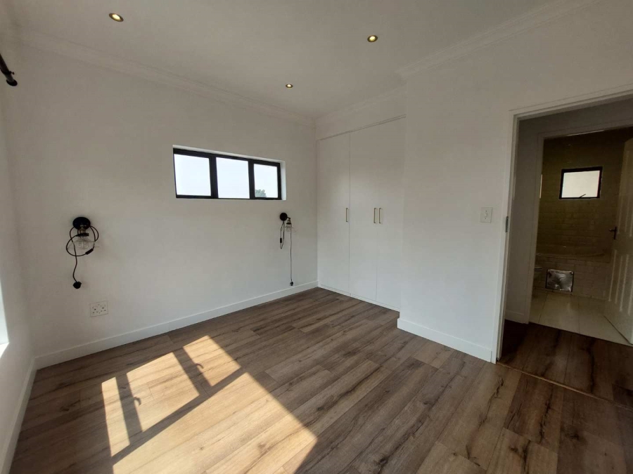 To Let 2 Bedroom Property for Rent in Bryanston Gauteng