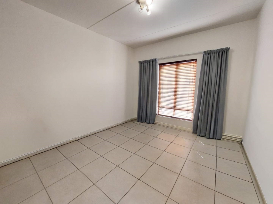 To Let 2 Bedroom Property for Rent in Morningside Gauteng