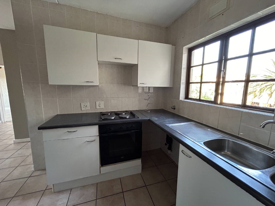 To Let 1 Bedroom Property for Rent in Sandown Gauteng