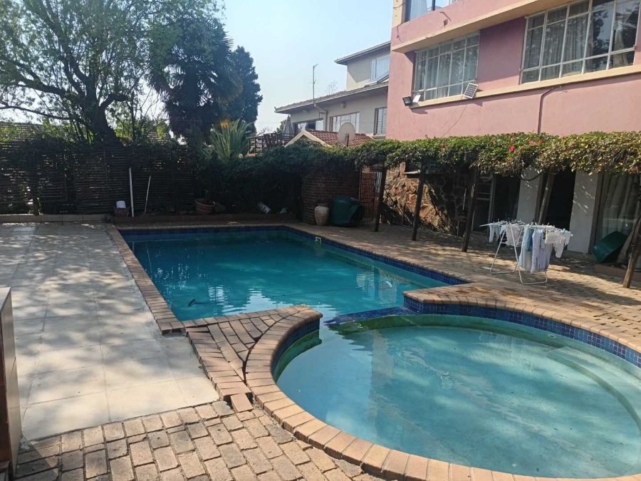 5 Bedroom Property for Sale in Kensington Gauteng