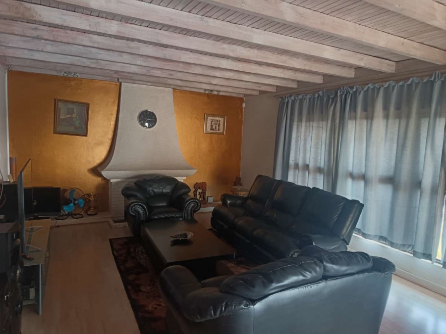 5 Bedroom Property for Sale in Kensington Gauteng