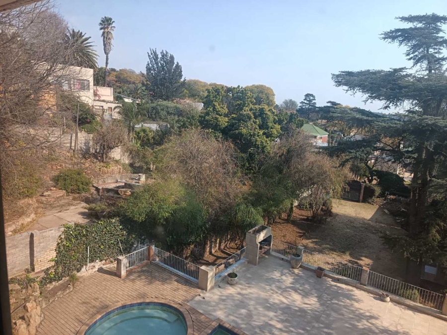 5 Bedroom Property for Sale in Kensington Gauteng