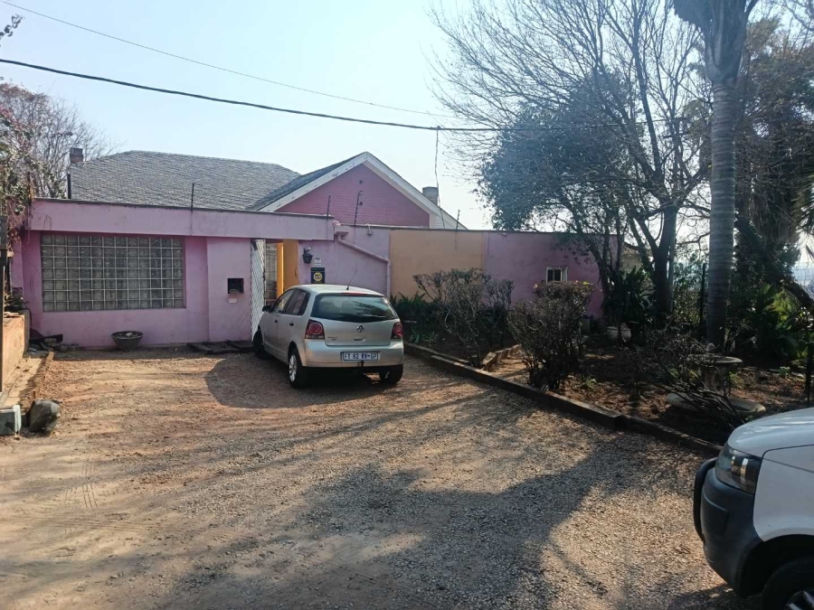 5 Bedroom Property for Sale in Kensington Gauteng