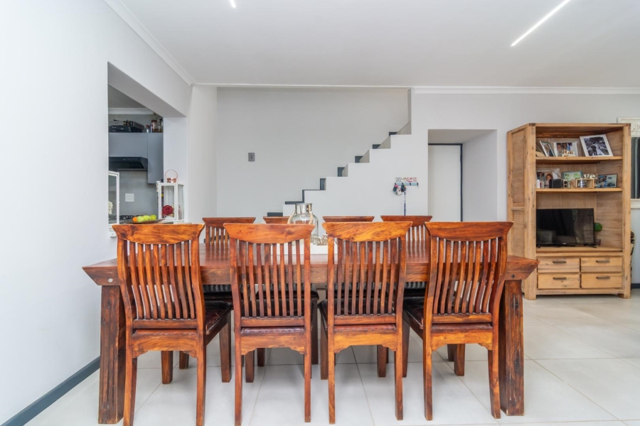4 Bedroom Property for Sale in Ruimsig Gauteng