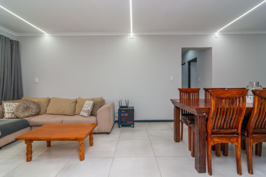 4 Bedroom Property for Sale in Ruimsig Gauteng