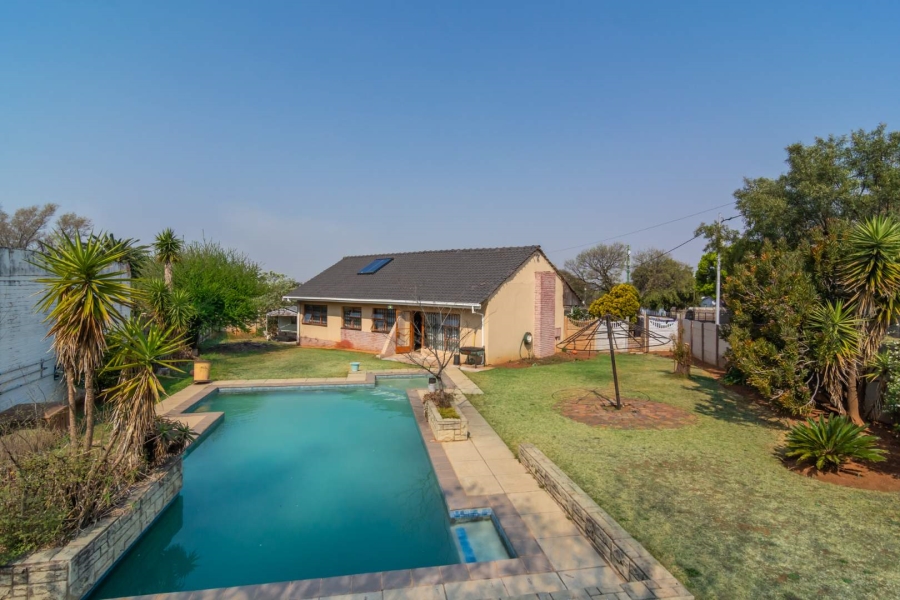 3 Bedroom Property for Sale in Witpoortjie Gauteng