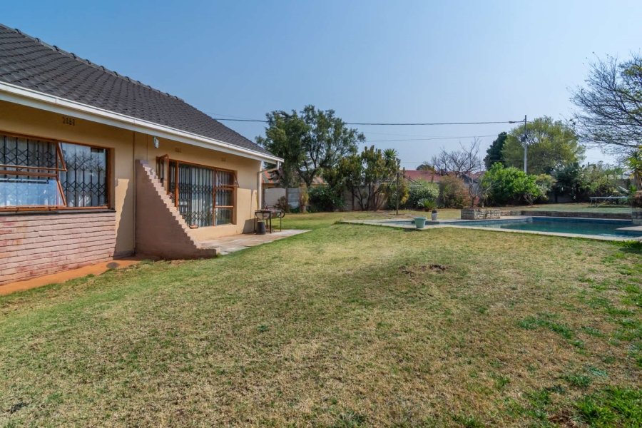 3 Bedroom Property for Sale in Witpoortjie Gauteng