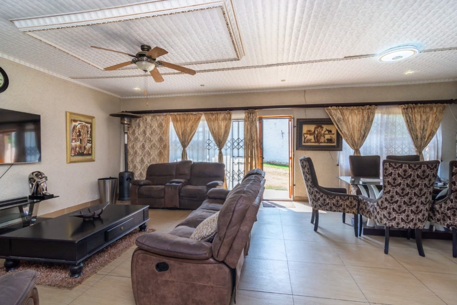 3 Bedroom Property for Sale in Witpoortjie Gauteng