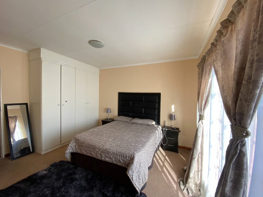 To Let 2 Bedroom Property for Rent in Noordheuwel Gauteng