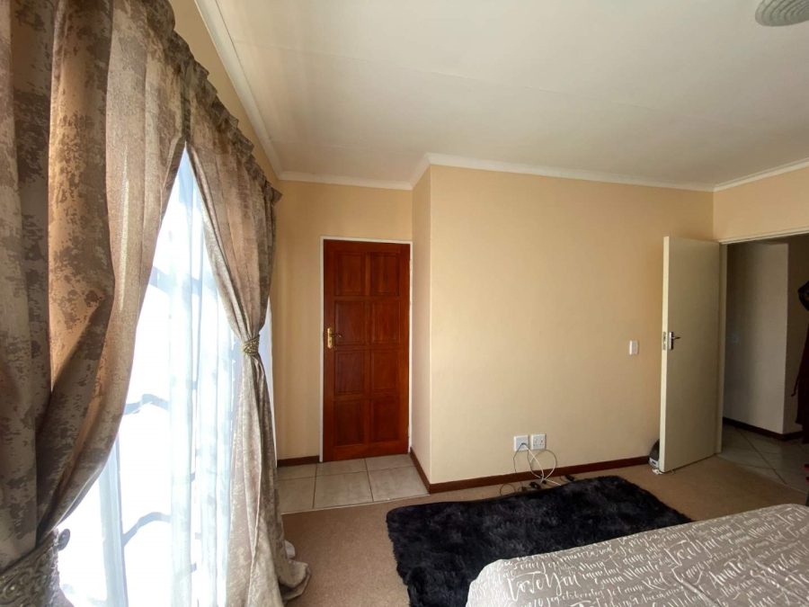To Let 2 Bedroom Property for Rent in Noordheuwel Gauteng