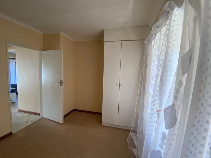 To Let 2 Bedroom Property for Rent in Noordheuwel Gauteng