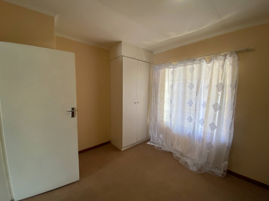 To Let 2 Bedroom Property for Rent in Noordheuwel Gauteng