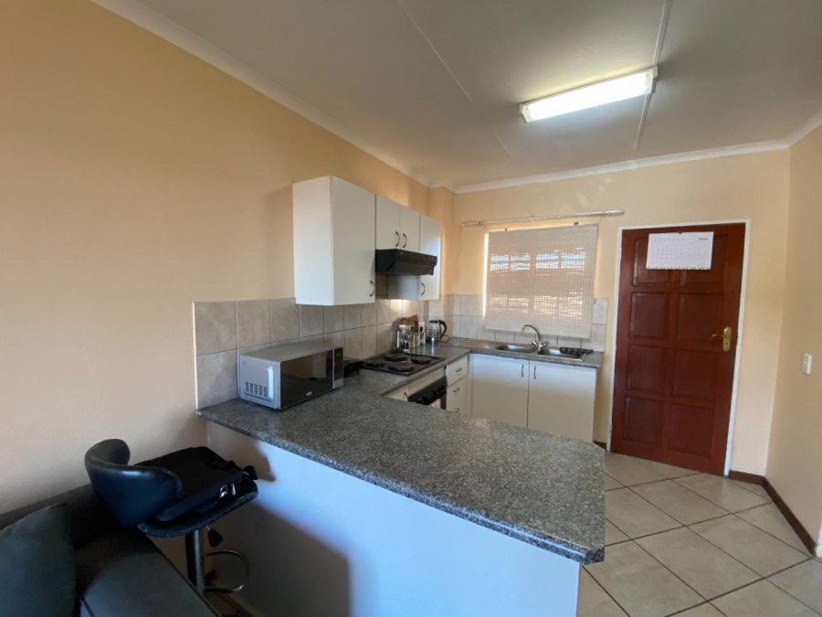 To Let 2 Bedroom Property for Rent in Noordheuwel Gauteng