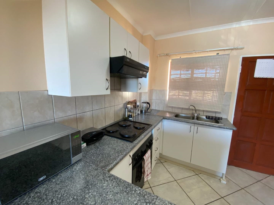 To Let 2 Bedroom Property for Rent in Noordheuwel Gauteng