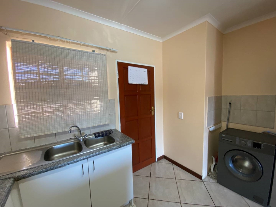 To Let 2 Bedroom Property for Rent in Noordheuwel Gauteng