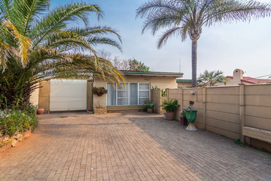 3 Bedroom Property for Sale in Witpoortjie Gauteng