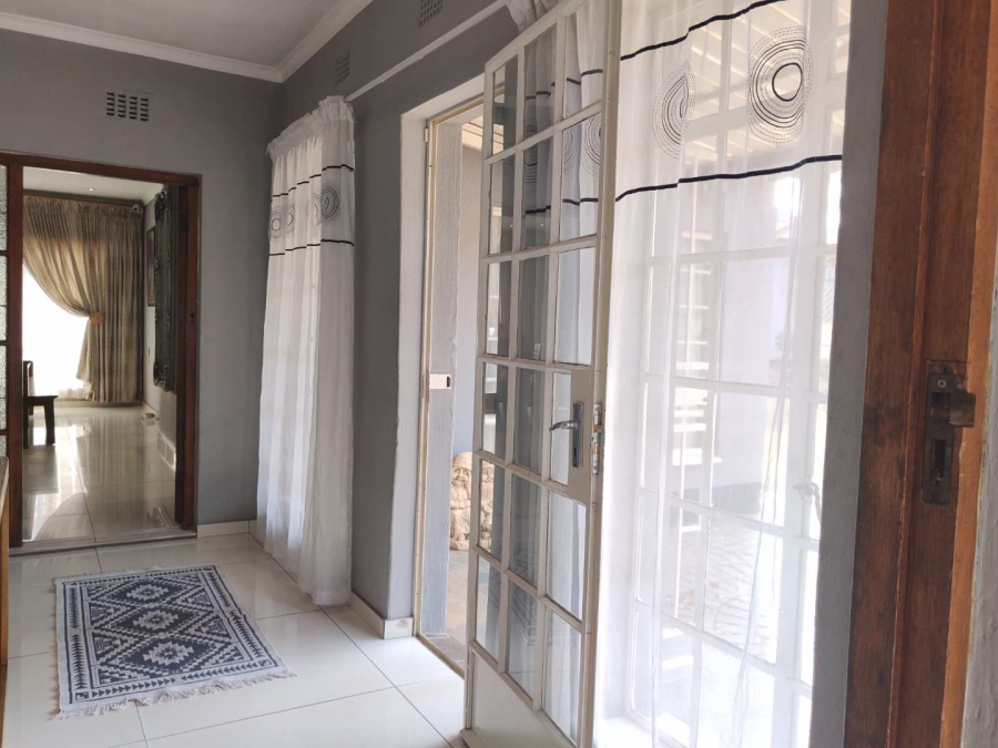 4 Bedroom Property for Sale in Ridgeway Gauteng