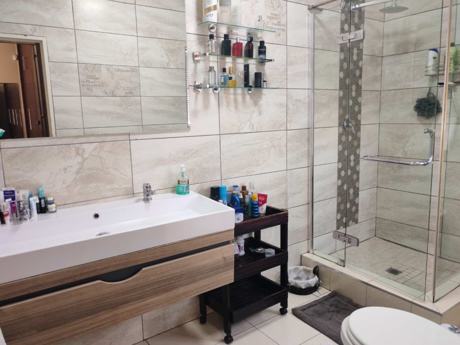 4 Bedroom Property for Sale in Ridgeway Gauteng