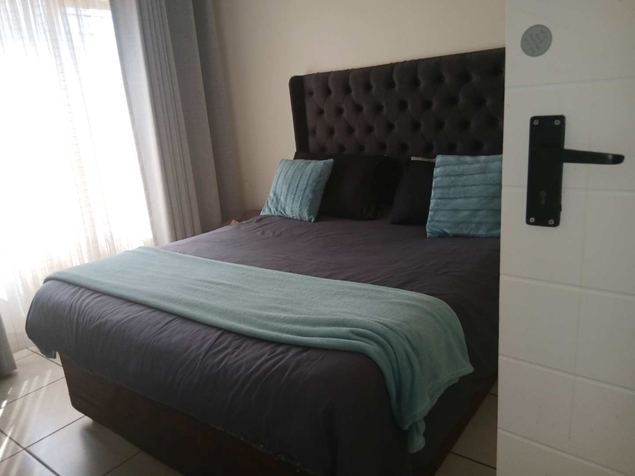 2 Bedroom Property for Sale in South Crest Gauteng