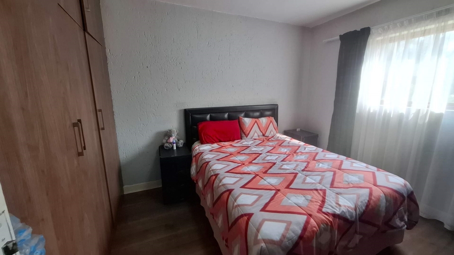 2 Bedroom Property for Sale in New Market Gauteng