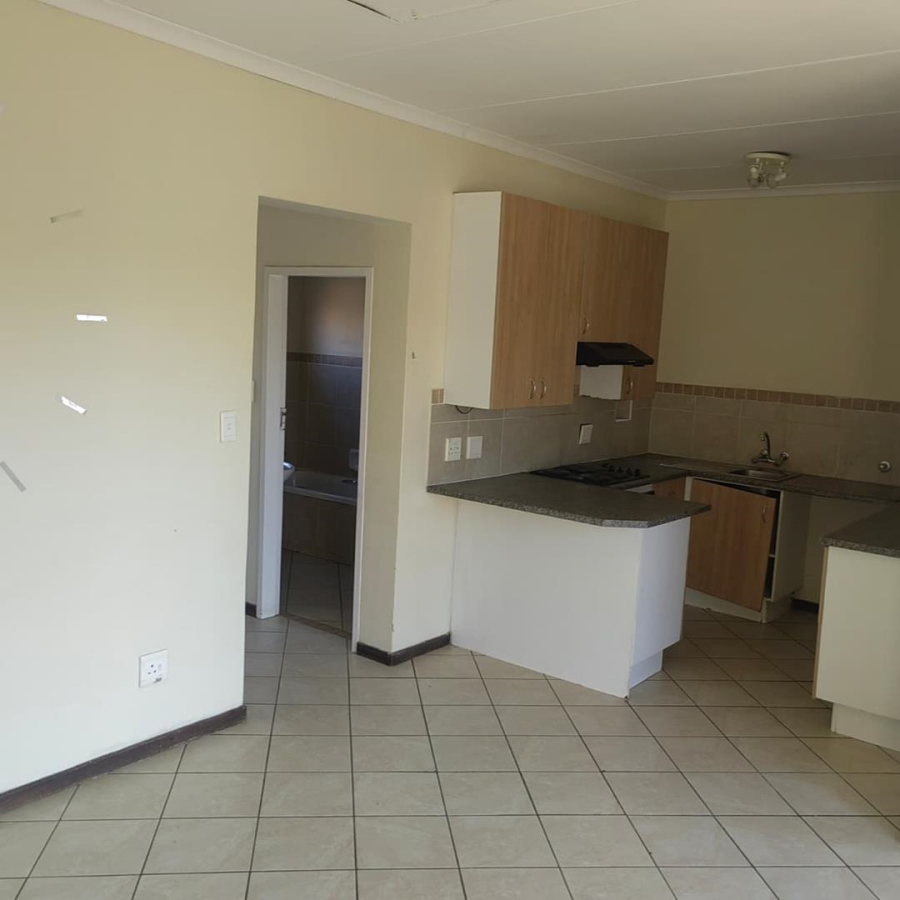 To Let 2 Bedroom Property for Rent in The Orchards Gauteng