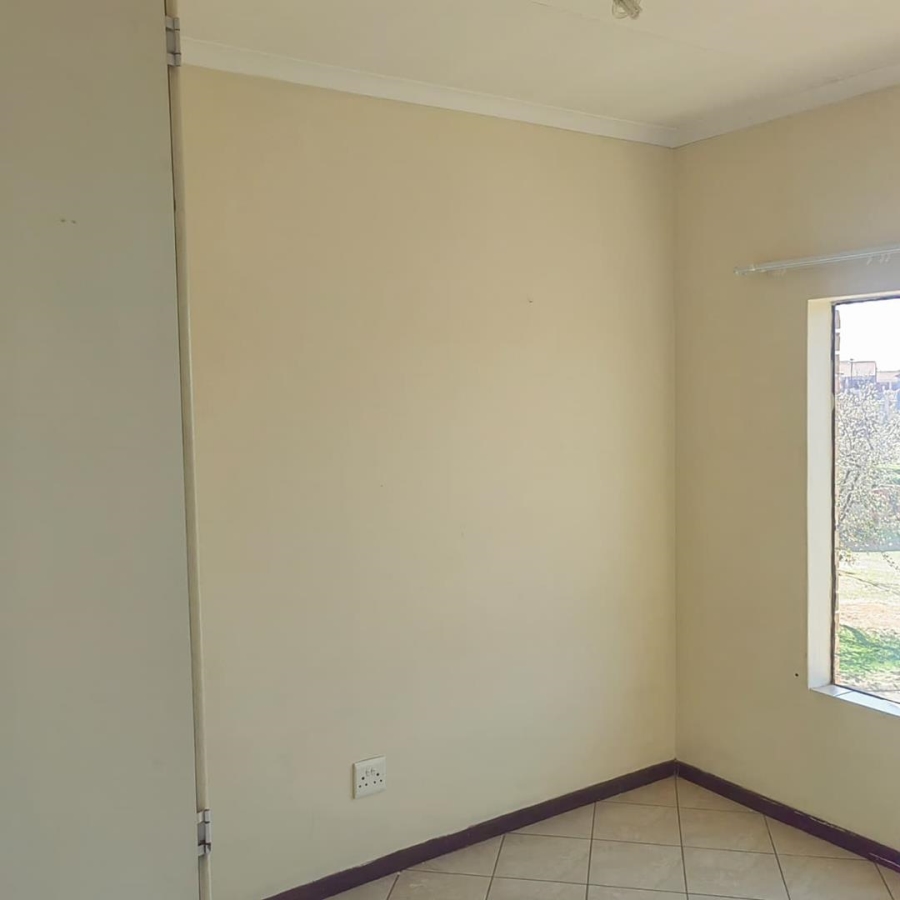To Let 2 Bedroom Property for Rent in The Orchards Gauteng