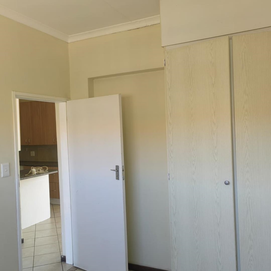 To Let 2 Bedroom Property for Rent in The Orchards Gauteng