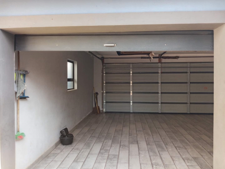 4 Bedroom Property for Sale in Hesteapark Gauteng