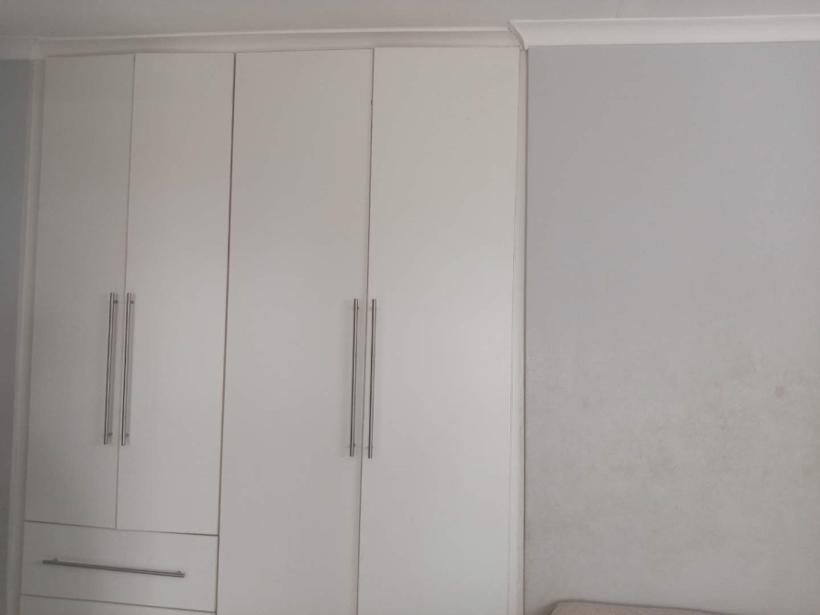 4 Bedroom Property for Sale in Hesteapark Gauteng