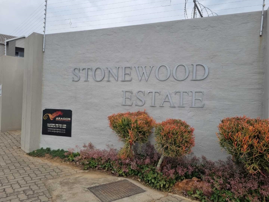 2 Bedroom Property for Sale in Blue Hills Gauteng