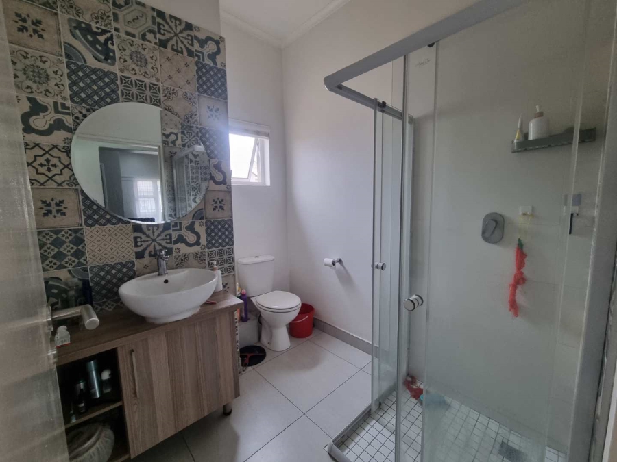 2 Bedroom Property for Sale in Blue Hills Gauteng