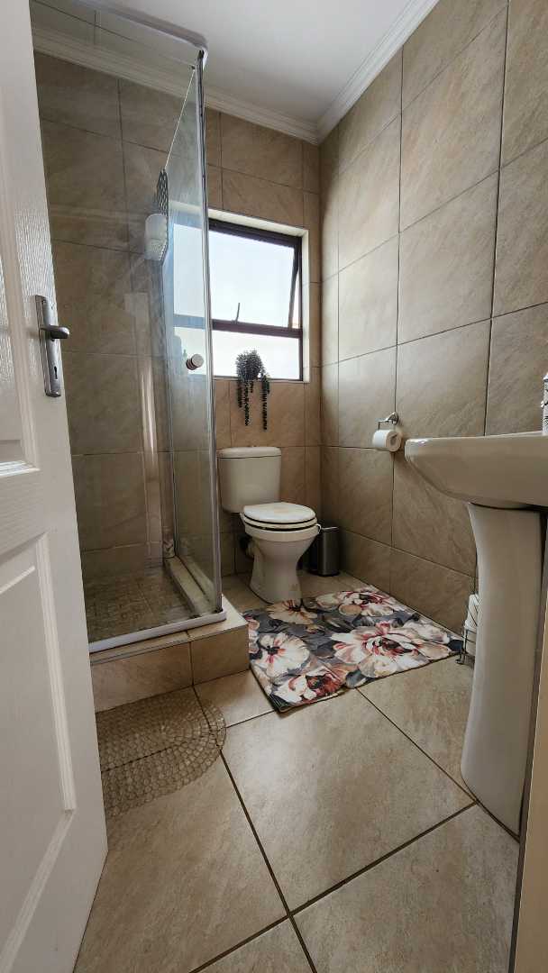 4 Bedroom Property for Sale in Amandasig Gauteng