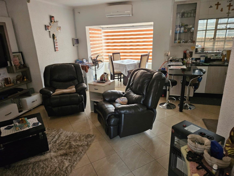 3 Bedroom Property for Sale in New Redruth Gauteng