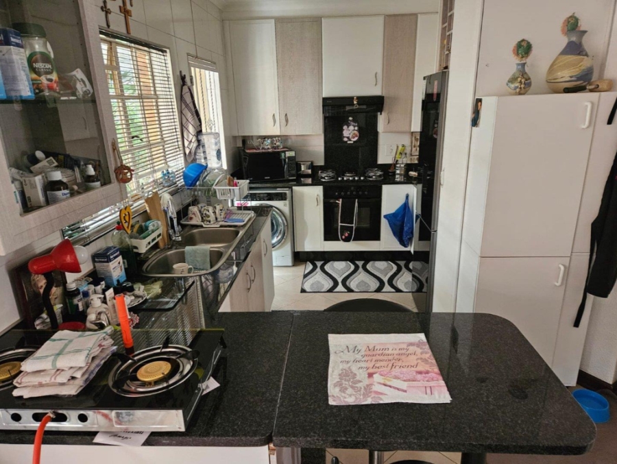 3 Bedroom Property for Sale in New Redruth Gauteng