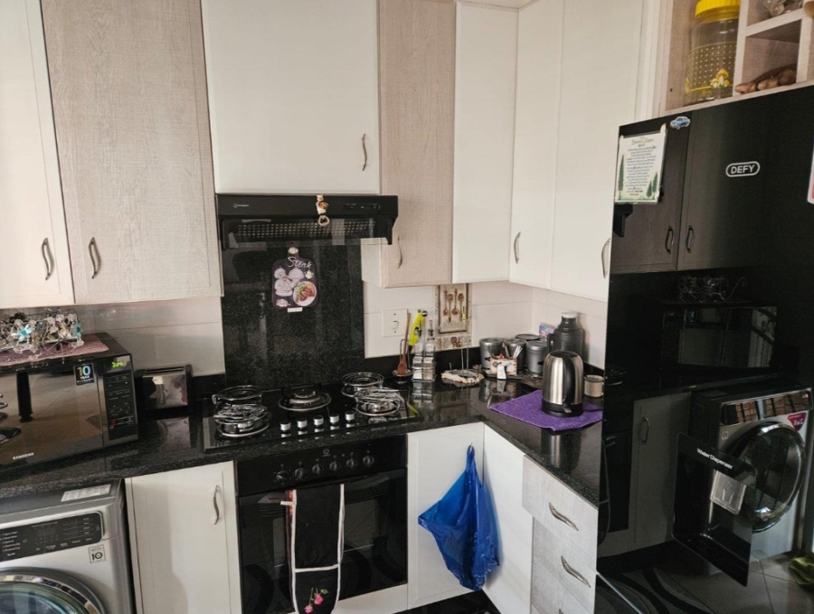 3 Bedroom Property for Sale in New Redruth Gauteng