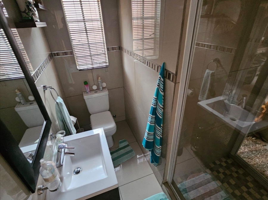 3 Bedroom Property for Sale in New Redruth Gauteng