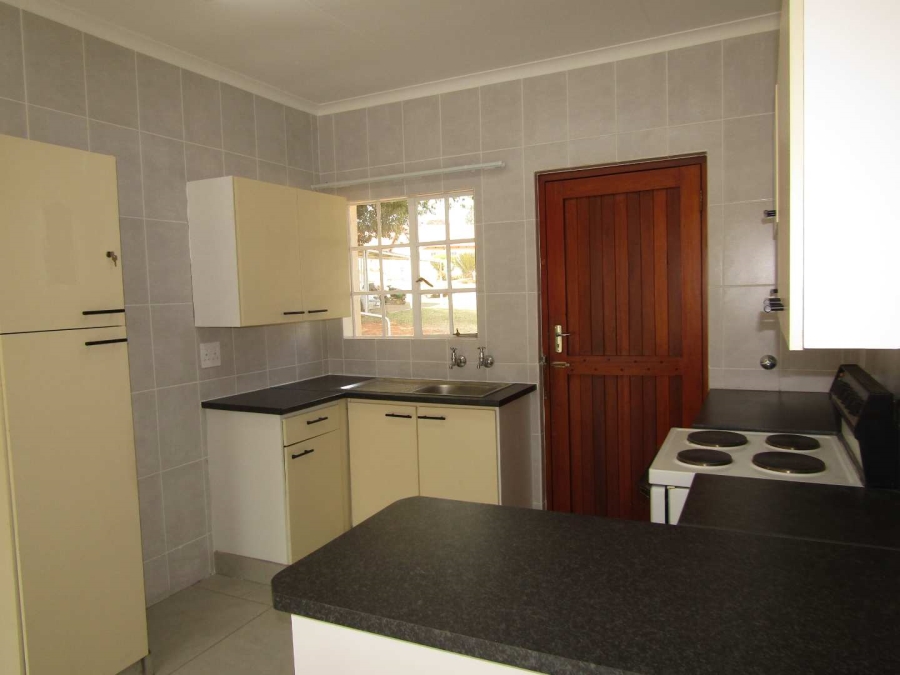 1 Bedroom Property for Sale in Helderkruin Gauteng