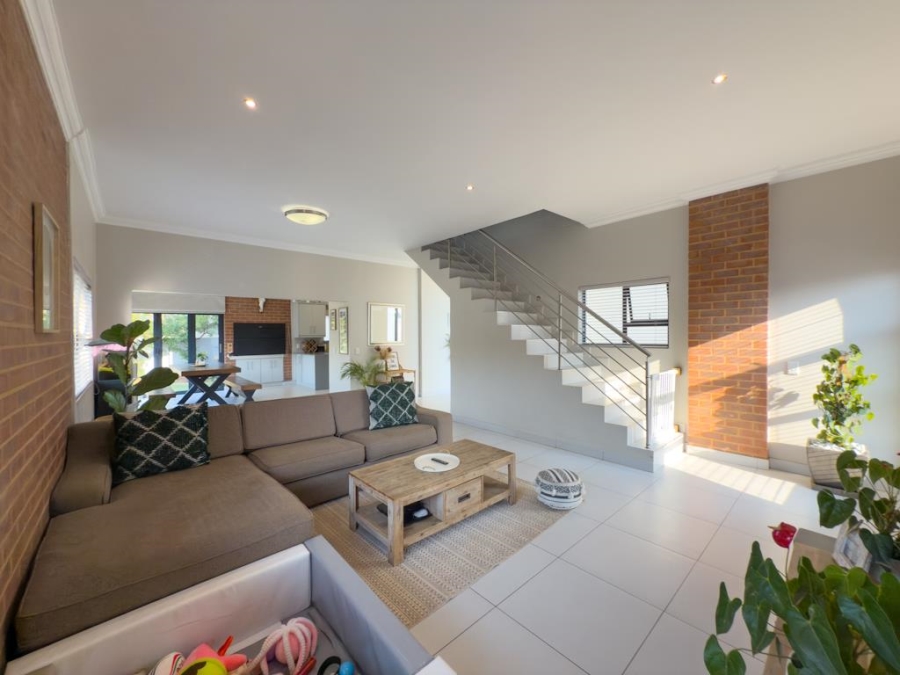 To Let 3 Bedroom Property for Rent in Midstream Hill Gauteng