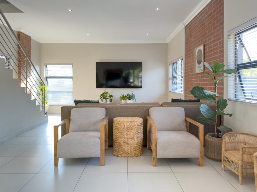 To Let 3 Bedroom Property for Rent in Midstream Hill Gauteng