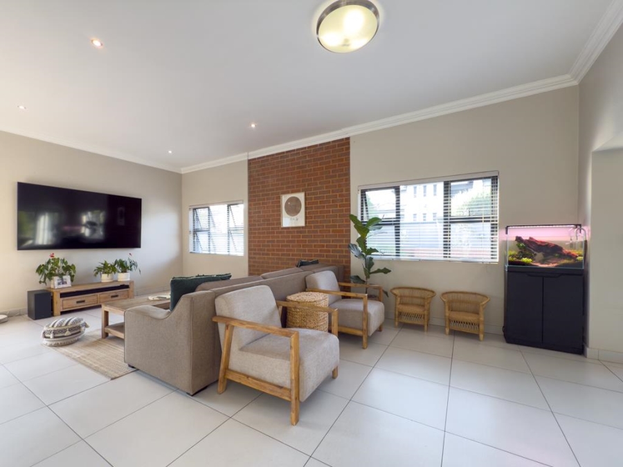 To Let 3 Bedroom Property for Rent in Midstream Hill Gauteng