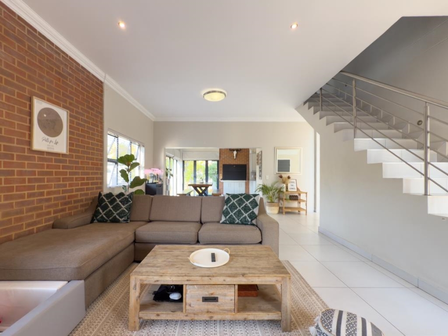 To Let 3 Bedroom Property for Rent in Midstream Hill Gauteng