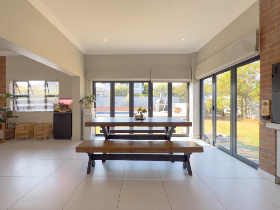 To Let 3 Bedroom Property for Rent in Midstream Hill Gauteng