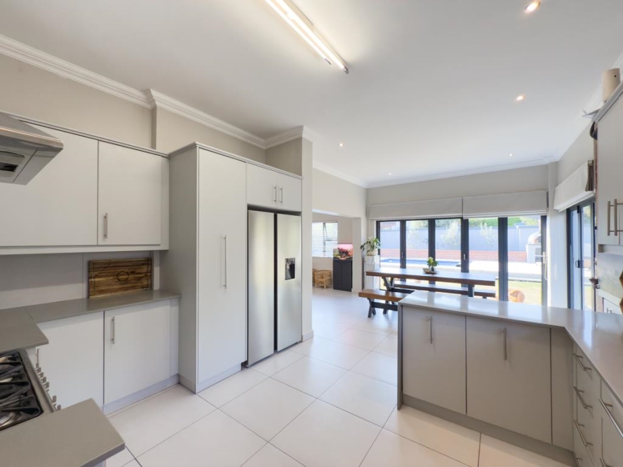 To Let 3 Bedroom Property for Rent in Midstream Hill Gauteng