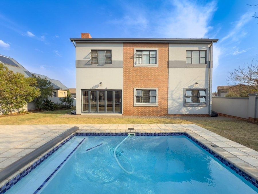 To Let 3 Bedroom Property for Rent in Midstream Hill Gauteng