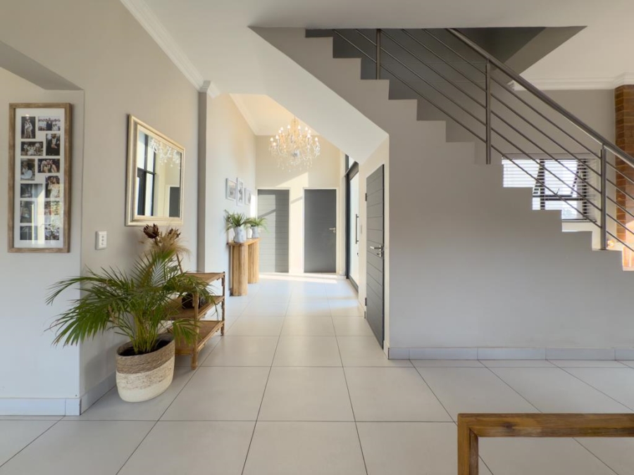 To Let 3 Bedroom Property for Rent in Midstream Hill Gauteng
