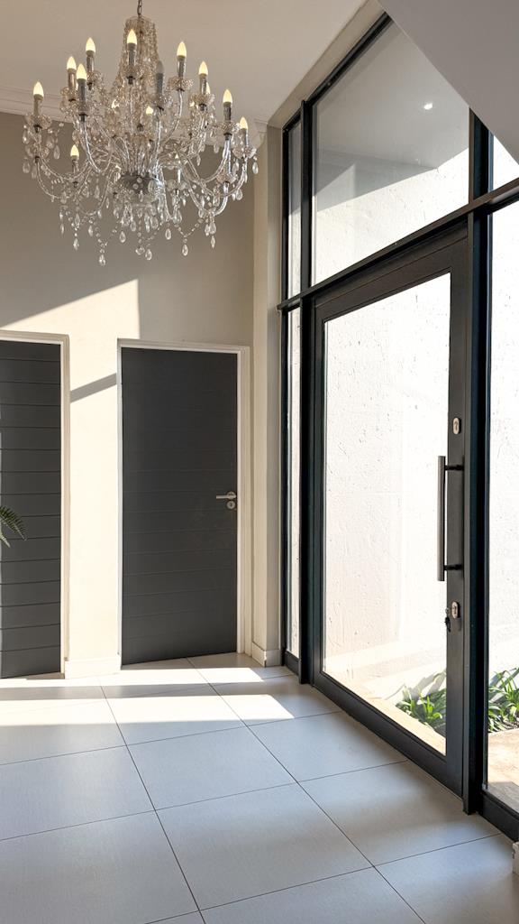 To Let 3 Bedroom Property for Rent in Midstream Hill Gauteng