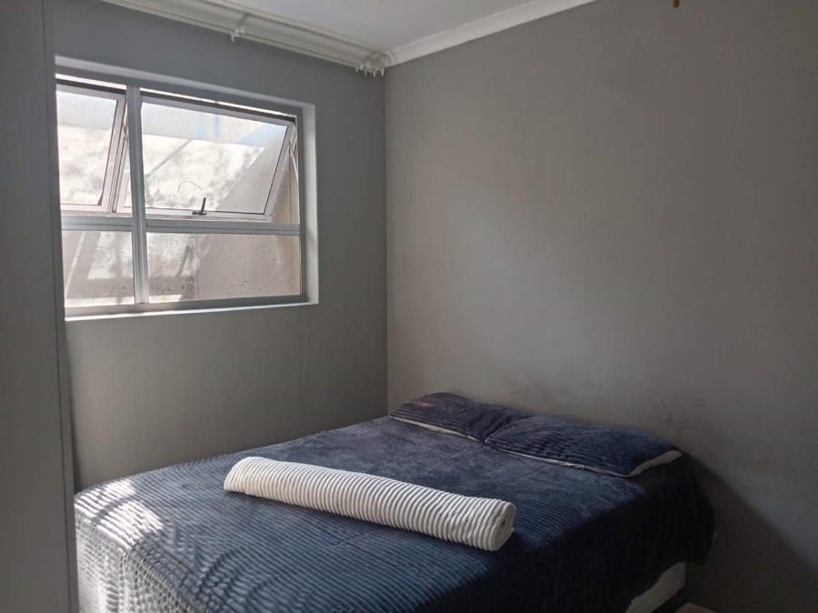 To Let 1 Bedroom Property for Rent in Cyrildene Gauteng
