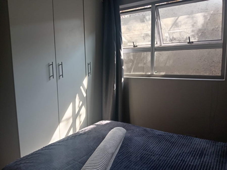 To Let 1 Bedroom Property for Rent in Cyrildene Gauteng