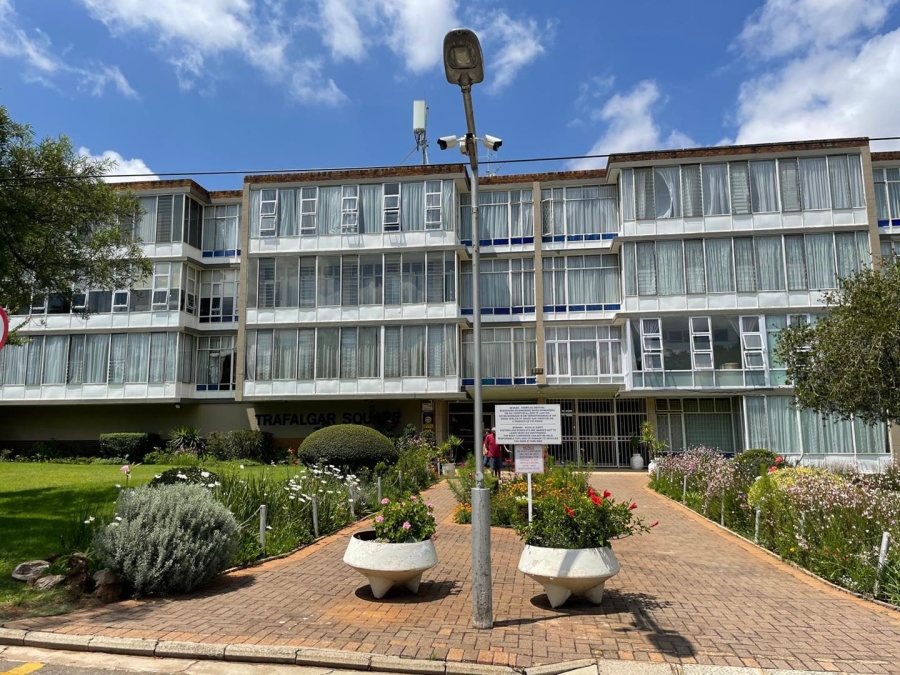1 Bedroom Property for Sale in Florida Park Gauteng