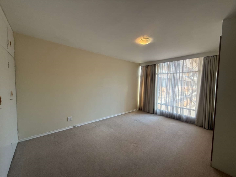 1 Bedroom Property for Sale in Florida Park Gauteng